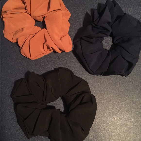 SCRUNCHIES!! - Picture 2 of 2